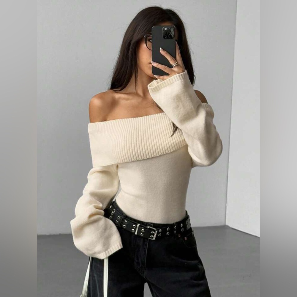 Off Shoulder Fold Over Sweater - Picture 4 of 8